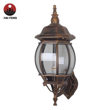 2019 the wholesale cheap price energy saving aluminum die-casting base and glass cover E27 outdoor yard garden light